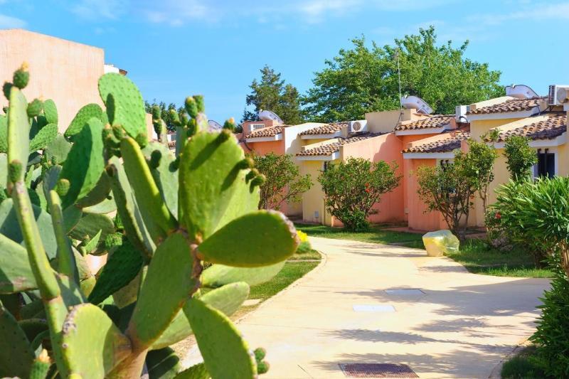 Altura Hotel Sardinia Island Exterior photo
